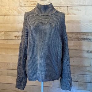 Universal Thread Grey Chunky Sweater Size Medium